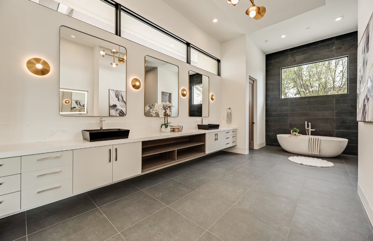 Luxury home cleaned by Kierland Cleaning