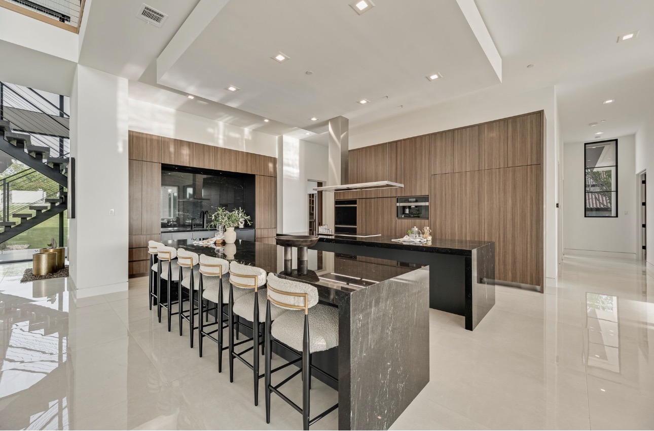 Luxury home cleaned by Kierland Cleaning